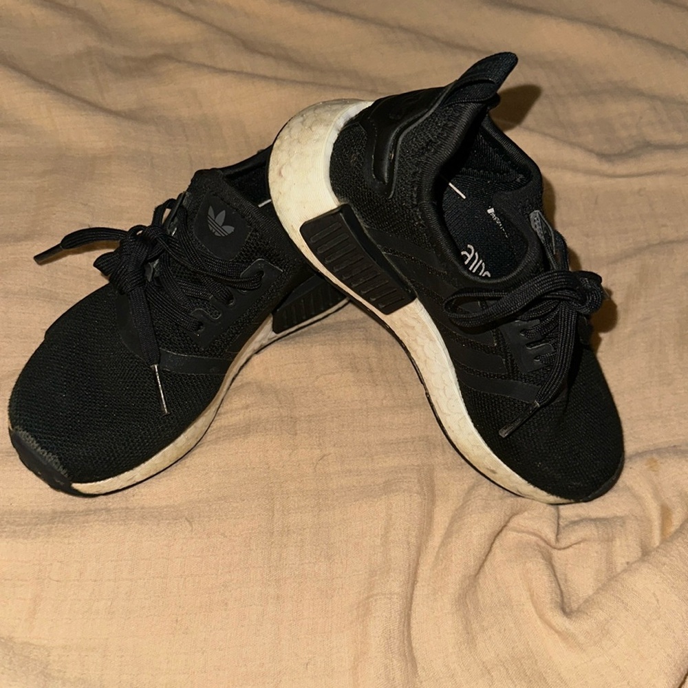 Adidas toddlers size 11, black and white, worn but in good condition.